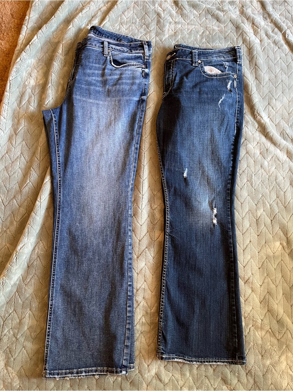 Women’s Silver Jeans Size 20/33-20/32